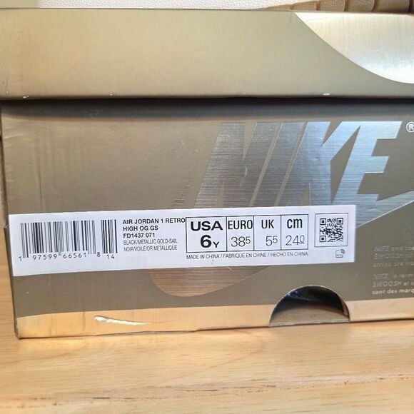 Nike Air Jordan 1 Retro Hi OG Black Metallic Gold FD1437-071 GS Women's Size 7.5 - Picture 8 of 8